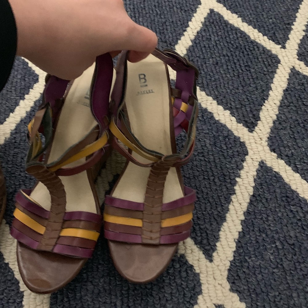 4 inch wedge